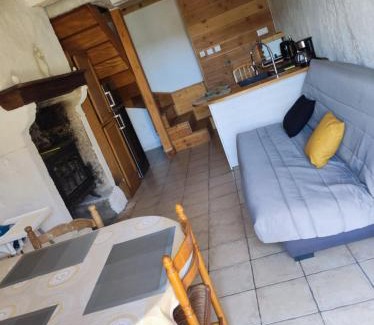 Mareugheol House | maison de vigneron