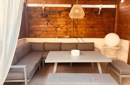 Quartier Administrations Apartment | Maison de village écusson - logement entier - 160m2 - 4chambres - Centre ville - Terrasse - Climatisé