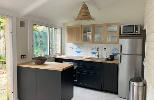 Batz-sur-Mer House | Maison de Village Entre mer et Marais Salants