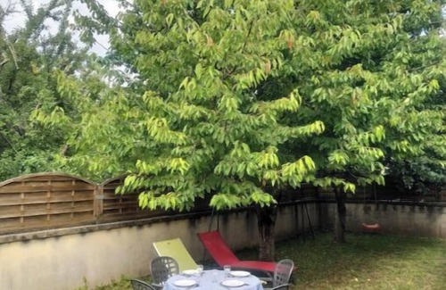 Saint-Cyprien House | Maison de Village Avec Jardin au Calme Pour 6 Pers