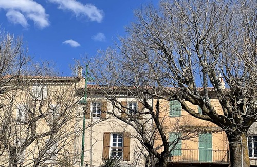 Regusse Apartment | Maison de Village Romantique et Typique au Centre du Village