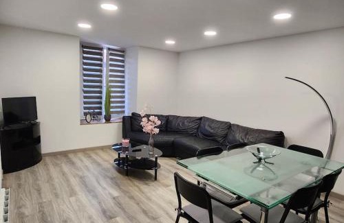 Longnes House | Maison de Ville à 40 km de Paris