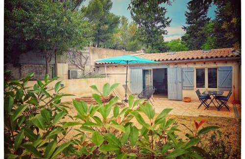 Villeneuve-les-Avignon House | Maison des garçons