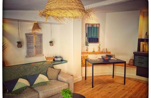 Villeneuve-les-Avignon House | Maison des garçons