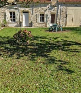 Menou House | Maison des oiseaux