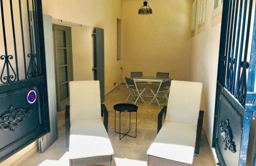 Capestang Apartment | MAISON DIANA