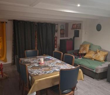 Craponne-sur-Arzon House | Maison du Bourg