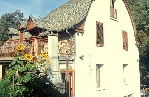 Estaing House | Maison du Combayre à Estaing