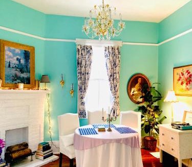 Mid-City Hotel | Maison Elisabeth