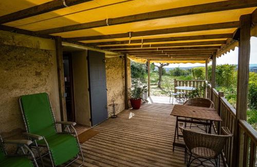 La Tour-d'Aigues House | Maison en campagne avec vues panoramiques - close to a lake