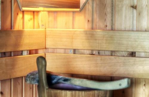 Saint-Forgeux-Lespinasse House | Maison en pierres et bois avec spa et sauna en pleine nature - FR-1-496-7