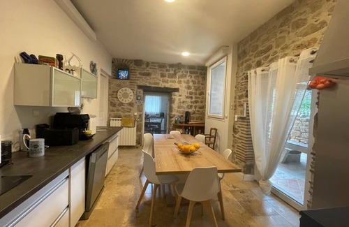 Villeneuve-sur-Lot House | Maison en Pierre Proche du lot et de Toutes Commodités