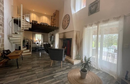 Villeneuve-sur-Lot House | Maison en Pierre Proche du lot et de Toutes Commodités