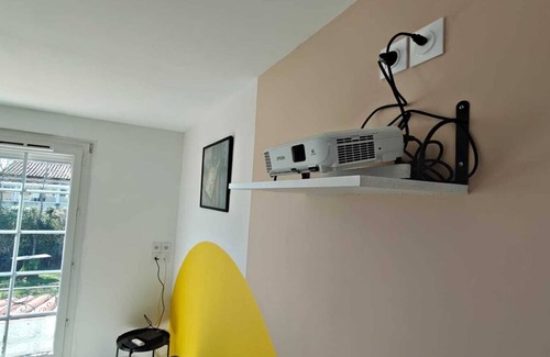 Villeneuve-les-Beziers House | Maison Familiale Avec Piscine Entièrement Rénovée