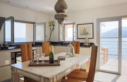 Pozzo House | Maison Face A LA Tour D'erbalunga.site Exceptionnel,les Pieds Dans L'eau
