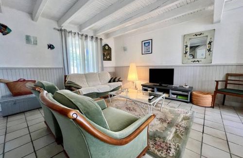 La Bree-les-Bains House | Maison familiale à La Brée-les-Bains - 3 chambres, terrasse, près de la plage - FR-1-246A-318