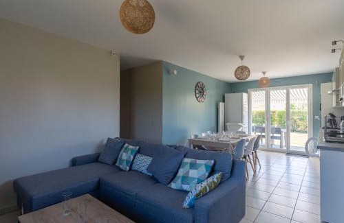 Gastes House | Maison Familiale à Gastes, 400m du Lac, Climatisée, Jardin, 6 Pers. - Ménage Inclus - FR-1-319-575