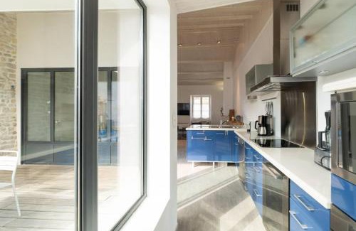 La Flotte Villa | Maison familiale avec piscine – À 100m du port de La Flotte