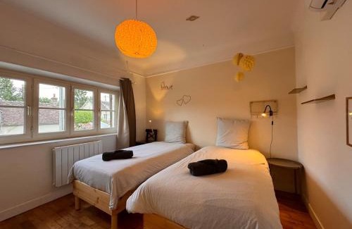 Moret-Loing-et-Orvanne House | Maison familiale climatisée, jardin cinema et jeux