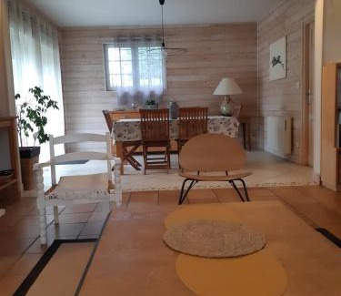 Saint-Martin-du-Bois House | Maison Fourat