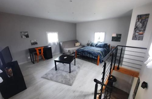 Faleyras House | maison