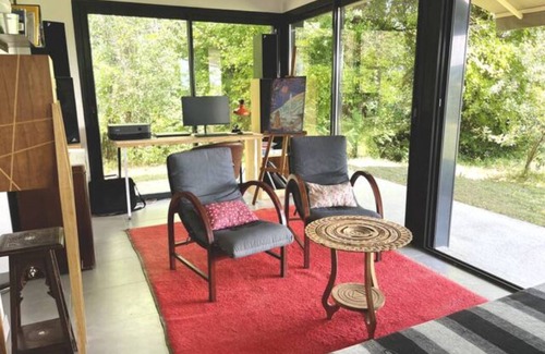 Lendou-en-Quercy House | Maison Contemporaine en Bois Avec Piscine