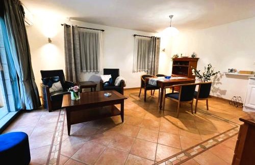 Castelnaud-la-Chapelle Apartment | Maison Hyacinthe of Tournesol geniet in luxe