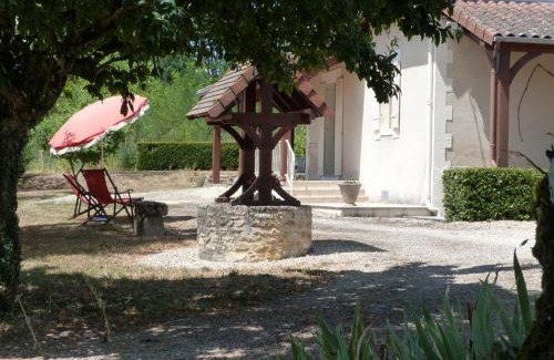 Thiviers House | Maison indépendante avec cheminée et vélos près de Thiviers - FR-1-616-133