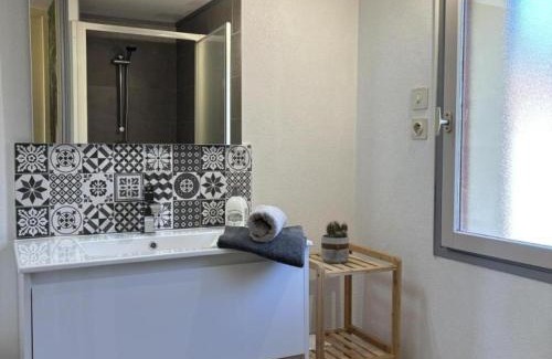 Diou House | Maison indépendante entre canal et Loire, jardin 600m² - FR-1-489-550