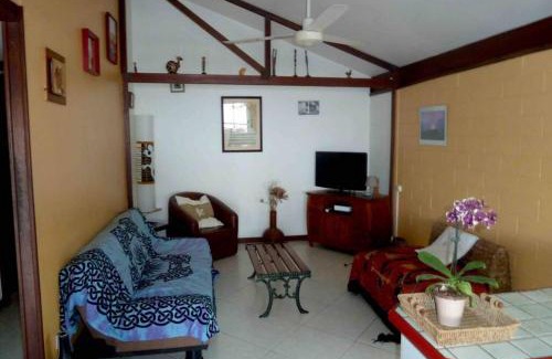 Sainte-Clotilde House | Maison Joss Villa