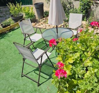 Salles-la-Source House | Maison la Doucette et son extérieur