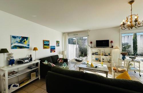 Fouras House | Maison lumineuse à Fouras, proche mer, 6 pers, 3 ch, jardin - FR-1-709-89