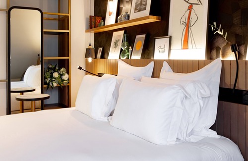 Quartier de Rochechouart Hotel | Maison Mère