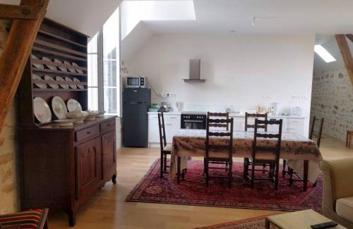 Herisson Apartment | Maison médiévale au cœur du village, idéale pour 4 pers. - FR-1-489-29
