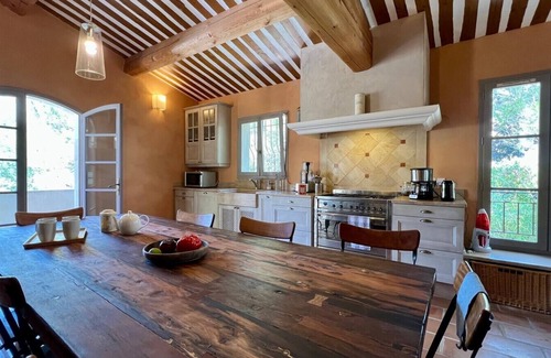 Pont Royal House | Maison Marie: Provençal Elegance on the Pont Royal Golf Course