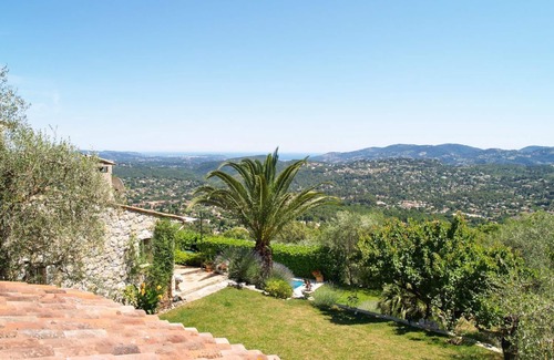 Speracedes Villa | Maison Miel - Three Bedroom Villa, Sleeps 6