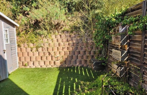 Molini House | Maison Mitoyenne sur un Côté Cocooning Restaurée en 2022 à la Décoration Soignée