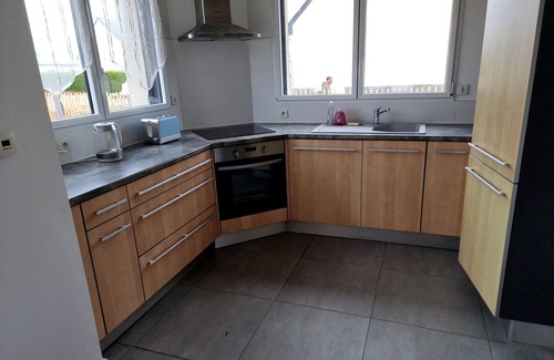 Plomodiern House | Maison Moderne à 5 Minutes des Plages