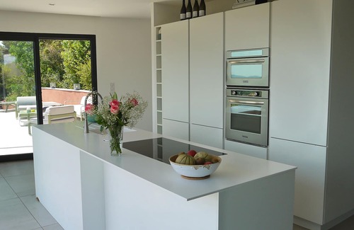 La Farlede House | Maison Moderne Avec vue Imprenable, Piscine et Jardin