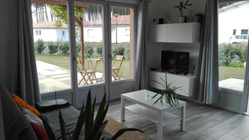 Leon House | Maison moderne proche lac et plage