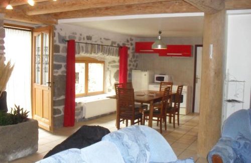 Chaspuzac House | maison Mouilhade