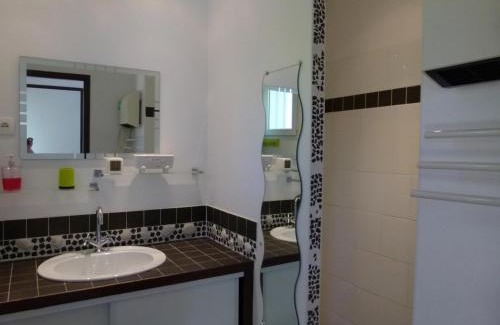 Jard-sur-Mer House | Maison neuve à Jard-sur-Mer, proche plage, forêt, port, 4 pers, WiFi, jardin, plancha - FR-1-336-59