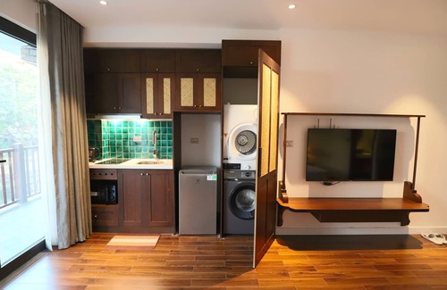 Truc Bach Apartment | Maison Nha Truc Bach Lake