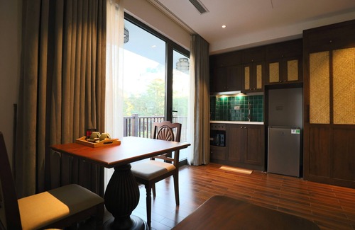 Truc Bach Apartment | Maison Nha Truc Bach Lake