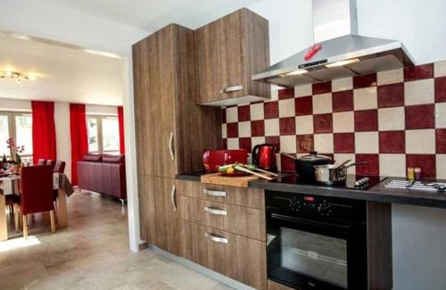 Cenac-et-Saint-Julien House | Maison Périgord Noir avec piscine privée, près de Sarlat et de la Dordogne, 4 chambres, label handicap - FR-1-616-6