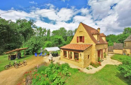 Proissans House | Maison Périgourdine restaurée avec jardin, proche Sarlat, étang de pêche et vélos électriques fournis - FR-1-616-145