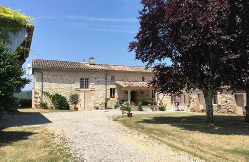 Castelnau-de-Montmiral Bed & Breakfast | maison pechauzi