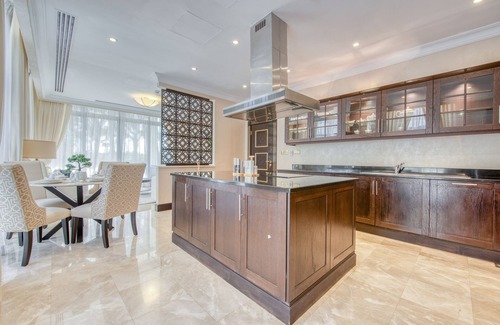 Dubai Marina Villa | Maison Privee - Majestic Resort Villa with Private Pool on The Palm