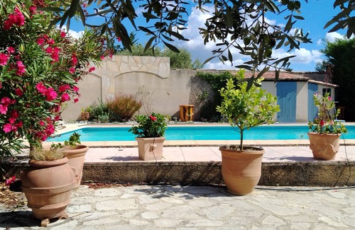 Cabrieres-dʼAigues House | Maison Provençale Proche de Lourmarin, au Cœur du sud Lubéron