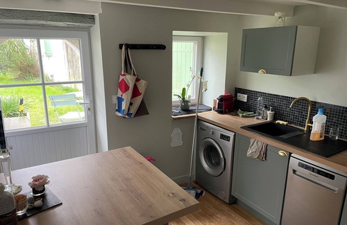 Sainte-Marie-de-Re House | Maison Rhétaise in the heart of the village, close to the beach and shops.